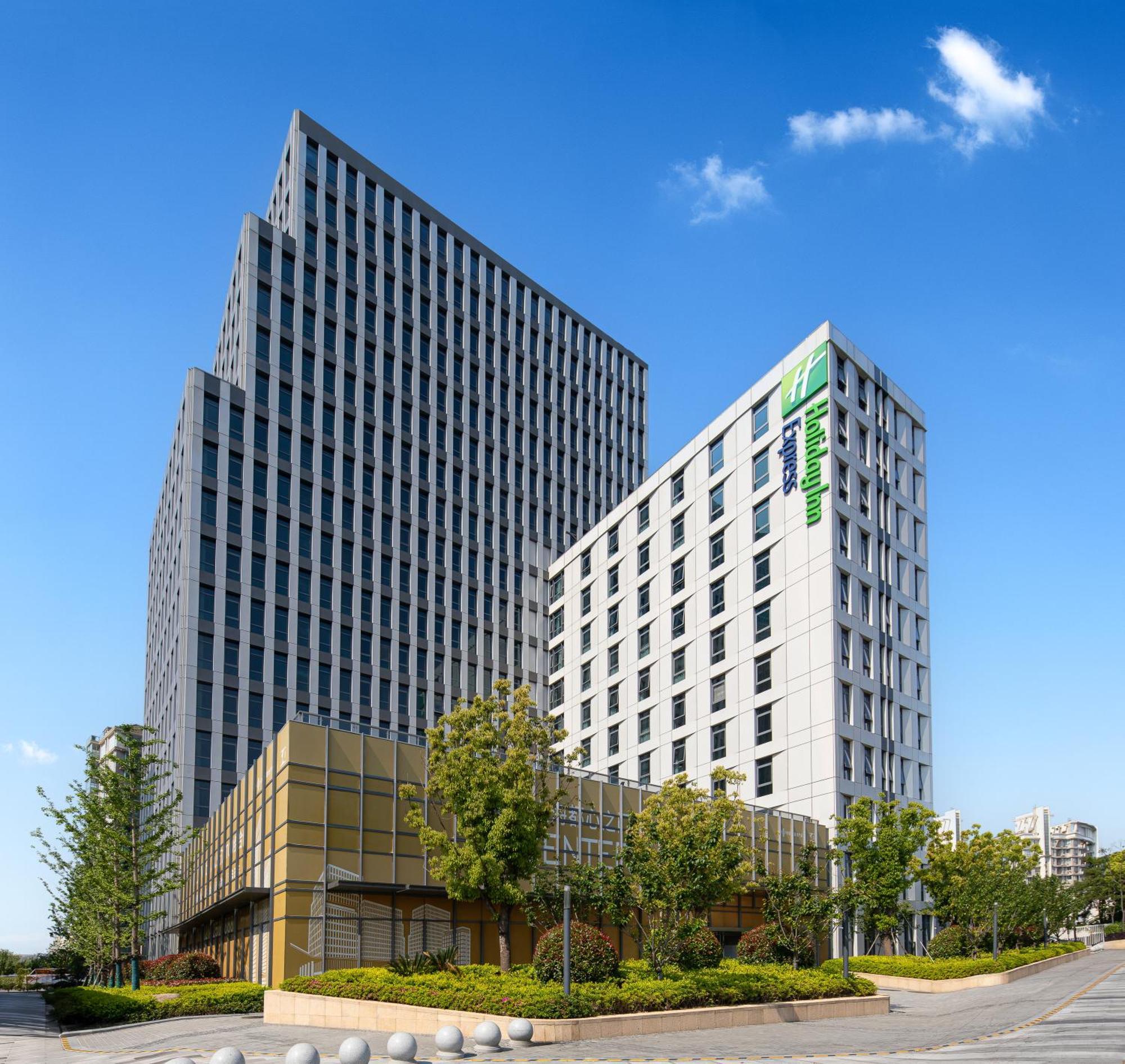 Holiday Inn Express Changfeng Park Shanghai Esterno foto